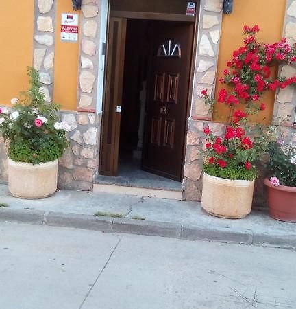 Hostal Каньямарес Экстерьер фото